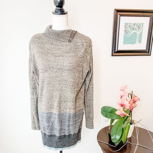 GAP Sweaters - Gap Long Tri-Color Sweater